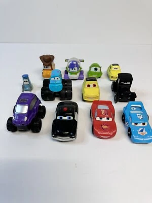 Disney Pixar Cars Mini Luigi&guido 1:55 Diecast/Plástico Vehículo de Juguete Coches Sueltos Foto 1 de 4