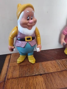 Disney HAPPY Bambola Nano Cambia Colore Thailandia Mattel Barbie Biancaneve e 7 - Foto 1 di 4