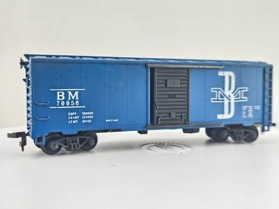 Mantua HO Scale Boston & Maine 40'  Single Door Box Car BM 70056 Model Train Car - Image 1 of 4