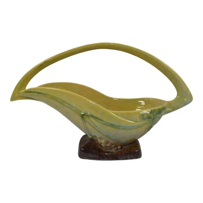 Roseville Wincraft Green 1948 Vintage Mid Century Modern Pottery Basket 209-12 - Image 1 of 4