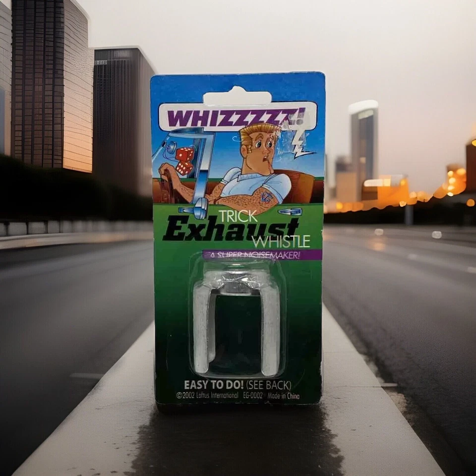 Silbato de escape Trick A Super Noise Maker tubo de escape de Lotus Int. Nuevo y precintado Foto 1 de 4