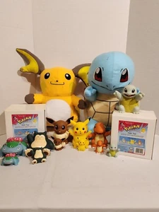 Pokémon Water Toys Cib With Stuffed Pokemon Squirtle / Raichu - Picture 1 of 17