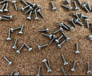 Tornillo de máquina con cabeza de queso PH1 de acero inoxidable A2 M2 x 6 mm DIN 7985-H varias cantidades - Imagen 1 de 2