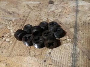 3/8-18 Pipe Plug (10pcs) Plain Black - Picture 1 of 2