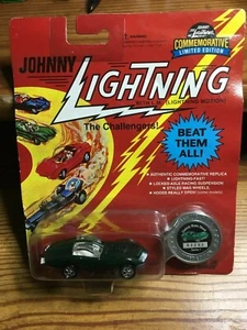 Johnny Lightning Commemorative Limited Edition Series 1 Custom Mako Shark w/coin - Picture 1 of 8