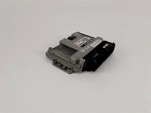 R249 KIA ECU Control Module Unit 39110-2BAH2 - Picture 1 of 4