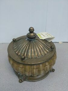 Decoative Box , Tuscan style round with lid(30a)