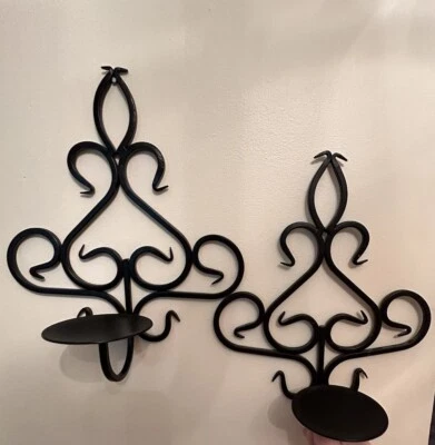 Juego De Colección De 2 Apliques De Pared Decorativos De Hierro Forjado 12" H - 10.25" W - 3.5" D Foto 1 de 4