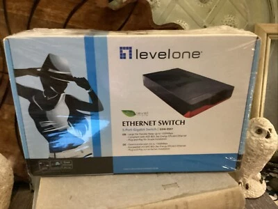 5 Port Fast Gigabit Ethernet Switch, 10/100/1000, Auto-Negotiation Plug and Play - Image 1 of 4