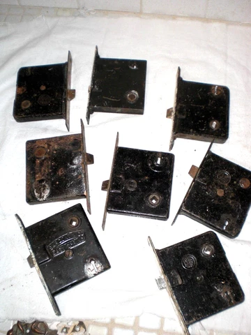 ANTIQUE MORTISE DOOR LOCKS METAL LOT OF 8 SKELETON KEY Cover