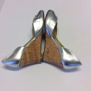STEVE MADDEN Silver Leather Wedge Heels Size 9 - Picture 1 of 7