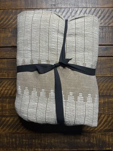 West Elm Reversible Woven Bed Blanket - Cardamon - Queen Nwot - Picture 1 of 3
