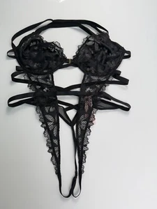 Victoria's Secret Laser Cut & Lace Front Closure Teddy Strappy Black XL NWT - Picture 1 of 12