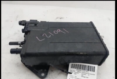 Bote de vapor Toyota Tundra 2015-2020 OEM Foto 1 de 2