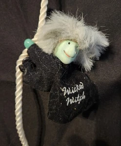 Vintage Clip-On Green Witch Pencil or stethoscope whatever needs a Clip-On - Picture 1 of 1