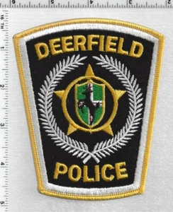 Deerfield Police (Illinois) 5th Issue Shoulder Patch - Picture 1 of 1