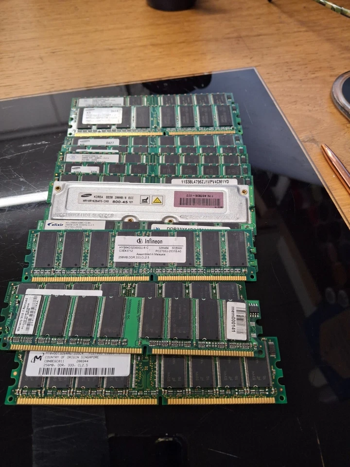 256mb DDR/ PC2700U / 33MHZ - Image 1 of 1