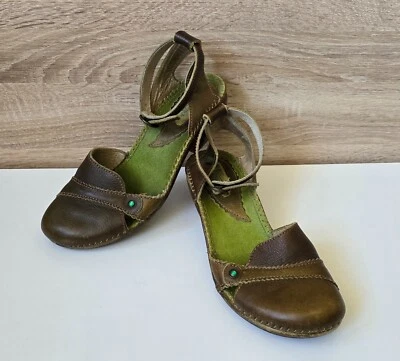 Scarpe sandali El Naturalista Rana Tharu pelle verde numero 6,5=40 ottime condizioni - Immagine 1 di 4