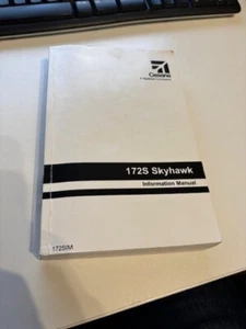 USED Cessna 172S Skyhawk Pilot's Information Manual - Picture 1 of 7
