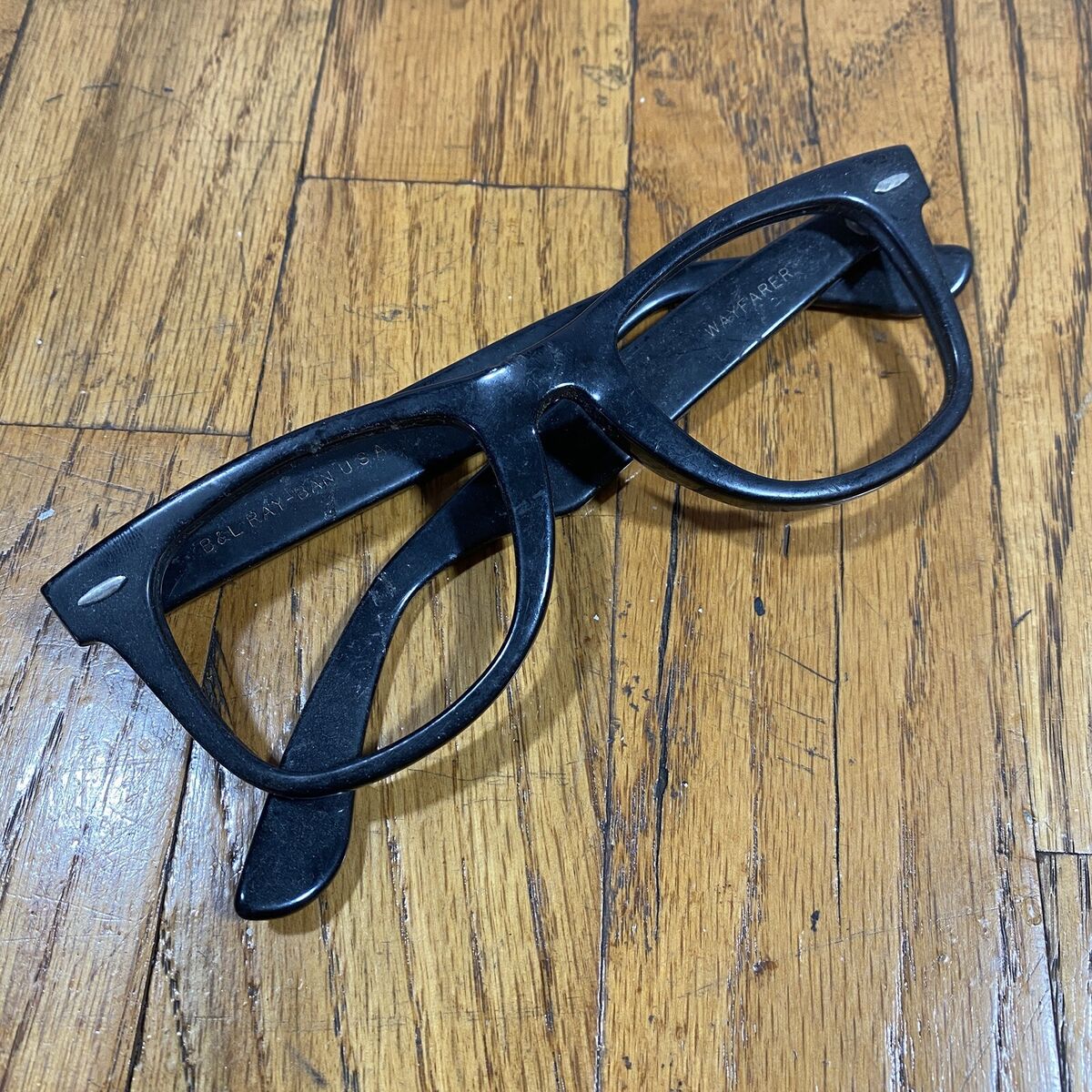 Ray Ban Wayfarer Made In Usa In Vintage Sunglasses for sale Ray Ban Wayfarer Made In Usa In Vintage Sunglasses for sale