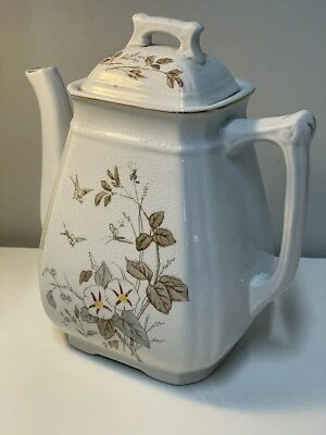 Alfred Meakin England Royal Ironstone Teapot White Floral w/Lid Vintage - Image 1 of 4
