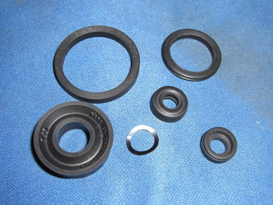 KIT DE SELLO DE CILINDRO MAESTRO DE FRENO JAGUAR DAIMLER SE ADAPTA A XJ6 XJ12 Y DS420 11968 Foto 1 de 1