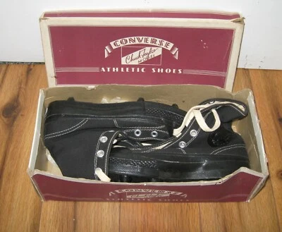 Nuevos zapatos de béisbol de fútbol americano Converse Chuck Taylor botines de colección de los años 50 para niños talla 4 Foto 1 de 4