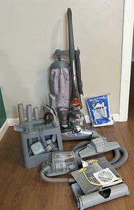 Kirby Sentria G10D Bodenstaubsauger mit abgebildeten Aufsätzen - Bild 1 von 10