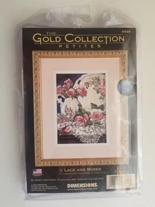 Dimensions Gold Collection Petites Counted Cross Stitch Lace & Roses (6929) NEU - Bild 1 von 1