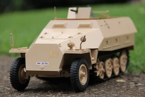 RC Car Torro German Sd.Kfz. 251/1 Ausf. D Sand 1/16 Scale Armored Halftrack RTR - Picture 1 of 12