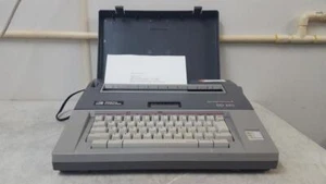 Smith Corona SD 650 5A Electronic Typewriter - Picture 1 of 7