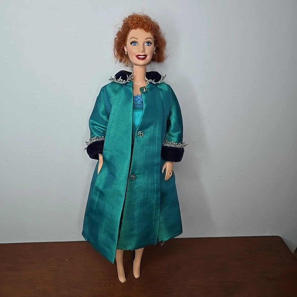 Muñeca Barbie suelta I Love Lucy “Lucy is Enciente” Foto 1 de 4