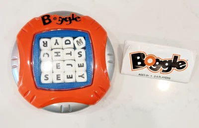 Boggle Twist & Shake Game w/Electronic Timer & Instructions 2009 New Battery! - Image 1 of 4