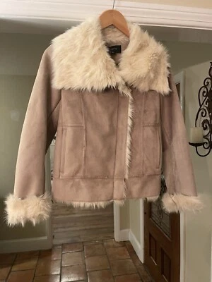 Chaqueta forrada de piel sintética con cremallera Ann Taylor para mujer talla XS Foto 1 de 4