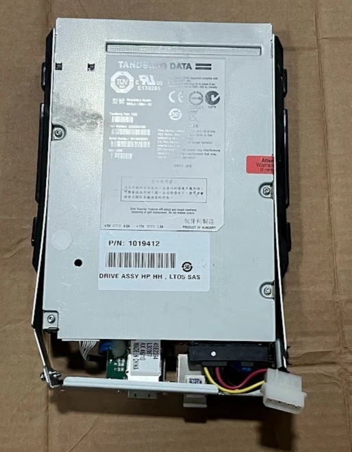 Unidad de cinta Tandberg LTO5 SAS AQ283D#350 módulo de cargador automático de media altura 7222 Foto 1 de 1