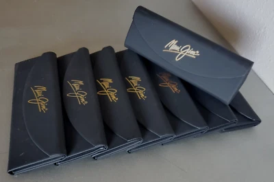 MAUI JIM 三折黑色 UNISEX 眼镜/太阳镜盒(尺寸:小号) — 第 1/4 张图片