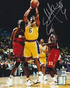 EDDIE JONES (L.A. Lakers) Signed 8x10 PHOTO Beckett Authenticated BAS - Picture 1 of 2