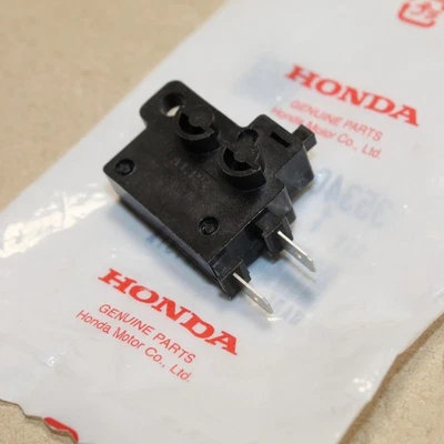 CONTACTEUR DE FEU STOP NEUF ORIGINE HONDA VOIR DESCRIPTION 35340-MM5-600 - Photo 1/2