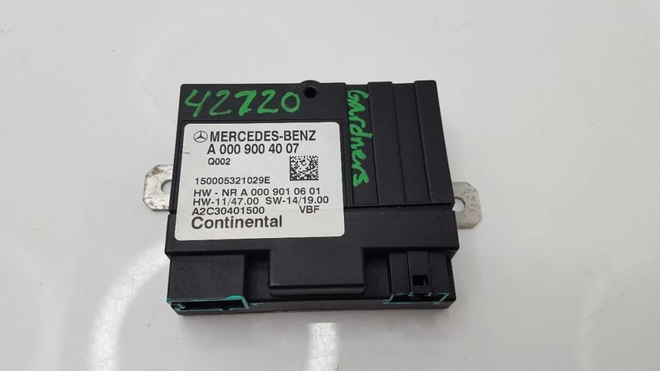Ordenador bomba combustible 2015 16 Mercedes Benz C300 A0009004007 Foto 1 de 4