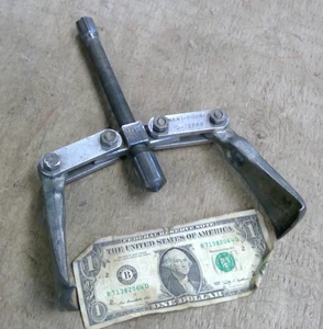 Kent Moore J-22588 Two Wide Arm Puller Tool - Picture 1 of 13