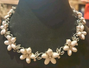 LISNER Vintage necklace, chocker, white flowers - Picture 1 of 3
