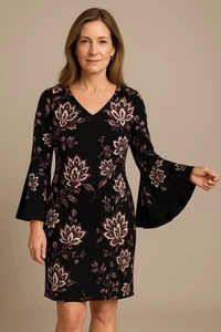 MSK Kleid mit Glockenärmeln und V-Ausschnitt, weiß und schwarz Gr. Medium - Bild 1 von 4