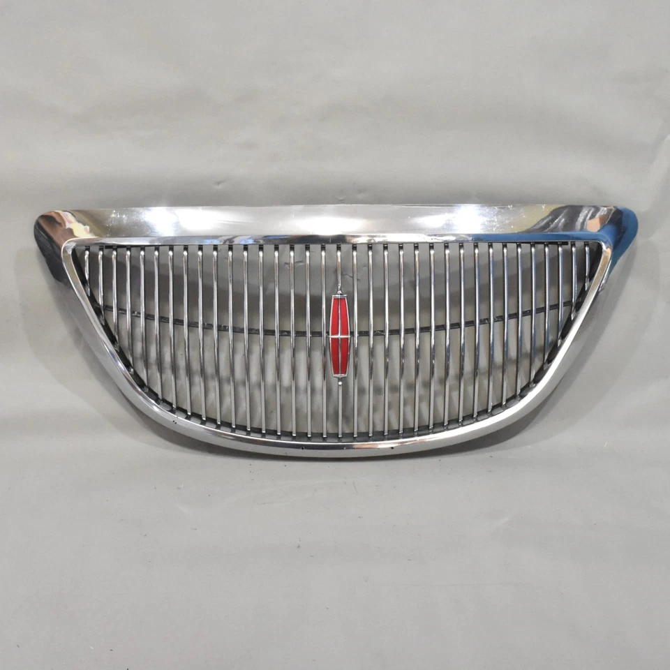 Rejilla cromada Lincoln Mark VIII 97-98 OEM Foto 1 de 4