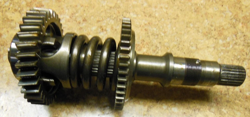 1991 年本田 Goldwing GL1500 GL 1500 A 发动机输出传动齿轮电机轴最终 — 第 1/1 张图片