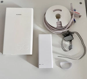 HUAWEI 5G CPE Win montowany na zewnątrz - Zdjęcie 1 z 3