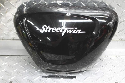 Triumph Street Twin 2016 cubierta lateral izquierda negra 2306076 Foto 1 de 4