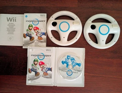 Nintendo Mario Kart Wii originale completa con gioco due volanti e istruzioni  - Immagine 1 di 4