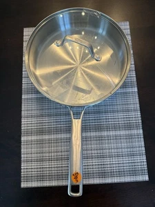 Calphalon 3 Qt. Silver With Glass Lid See Photos - Picture 1 of 14