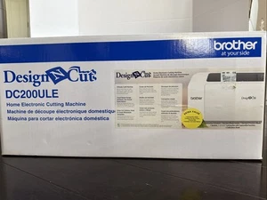 Cortadora electrónica Brother Design N Cut DC200ULE NOB descontinuada - Imagen 1 de 6