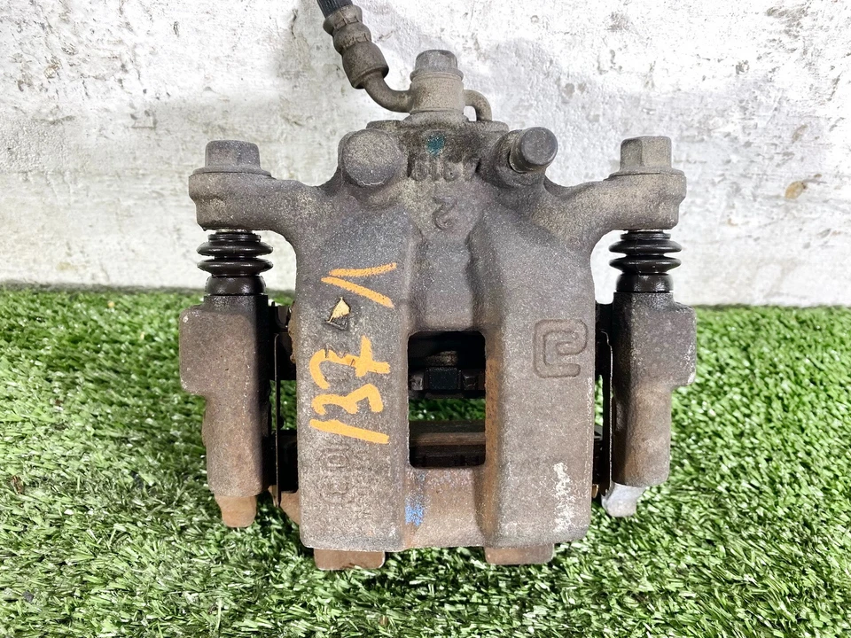 PINZA DE FRENO DE DISCO LADO IZQUIERDO TRASERO IZQUIERDO NISSAN PATHFINDER INFINITI QX60 13-20 OEM Foto 1 de 2